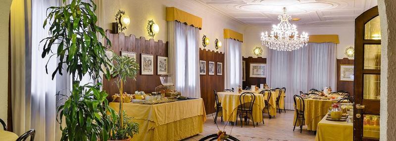 Hotel Don Abbondio Lecco Buitenkant foto